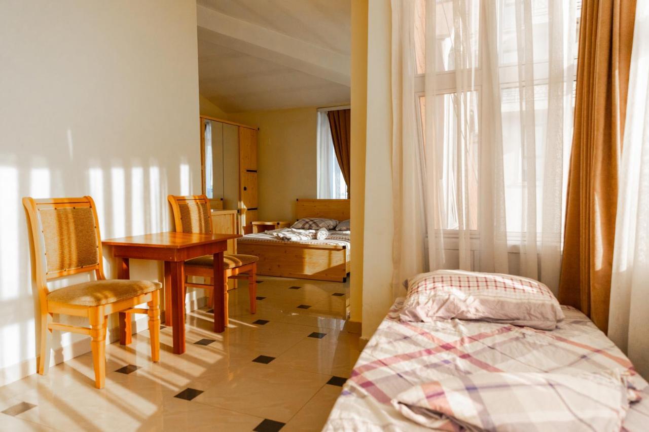 Hotel United Cagllavice Екстериор снимка